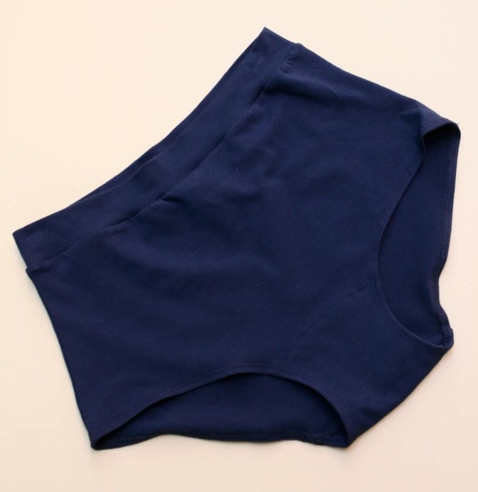 Atelier B Extra High Waisted Underwear (Navy) - Victoire BoutiqueAtelier BLingerie Ottawa Boutique Shopping Clothing
