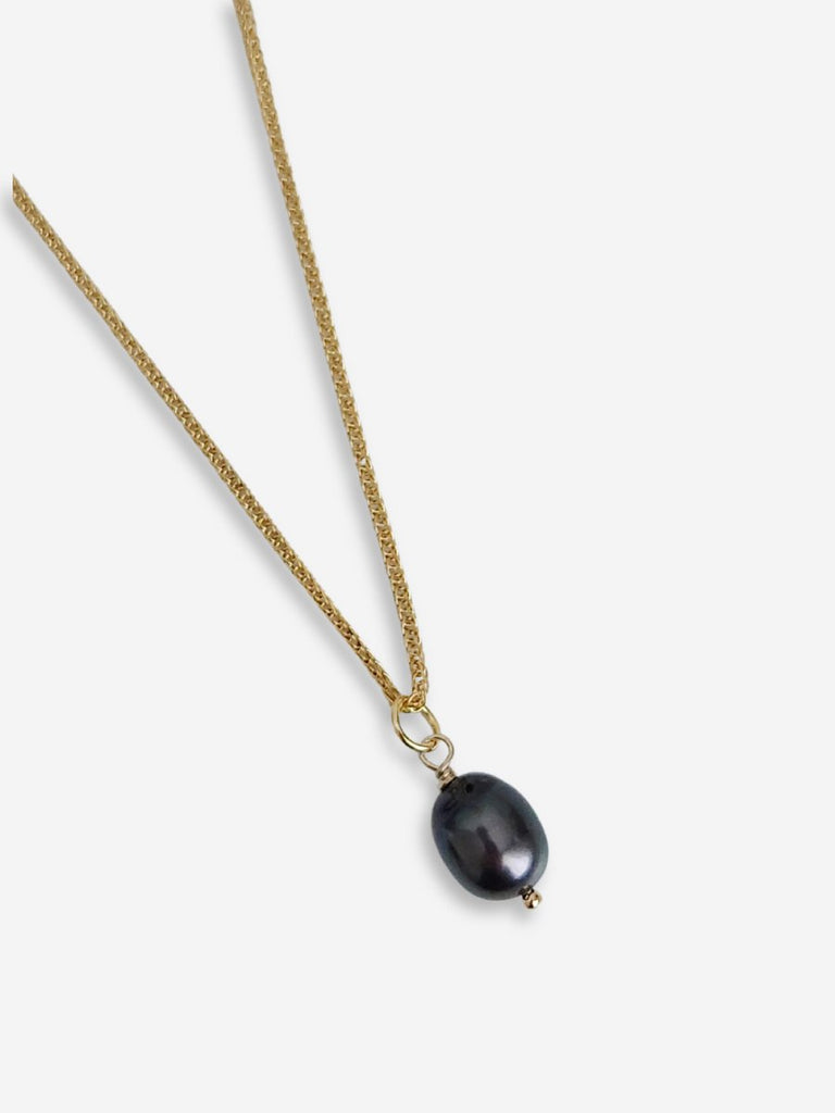CoutuKitsch Obsidian Necklace - Victoire BoutiqueCoutuKitschNecklaces Ottawa Boutique Shopping Clothing