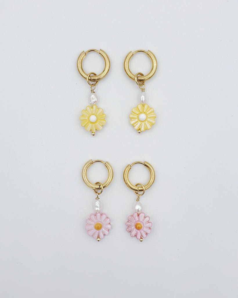 CoutuKitsch Sweet Daisy Hoops - Victoire BoutiqueCoutuKitschEarrings Ottawa Boutique Shopping Clothing