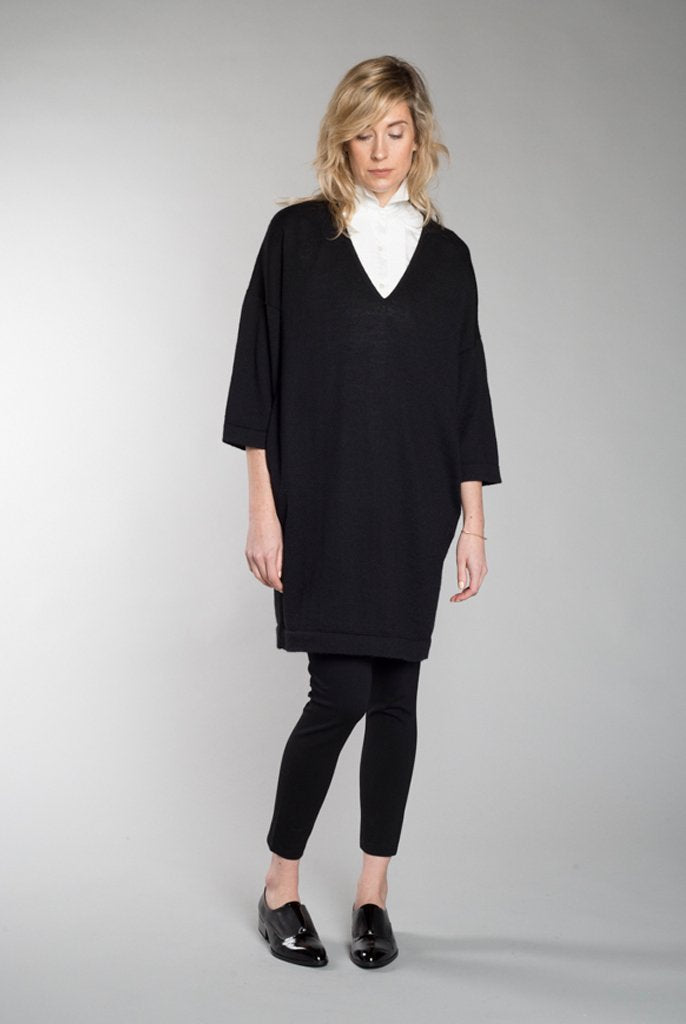 FFORM V-Dress (Black) - Victoire BoutiqueFFORMDresses Ottawa Boutique Shopping Clothing