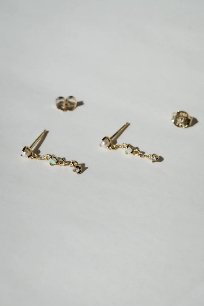 Foe & Dear Luna Drop Earrings (Gold or Silver) - Victoire BoutiqueFoe & DearEarrings Ottawa Boutique Shopping Clothing