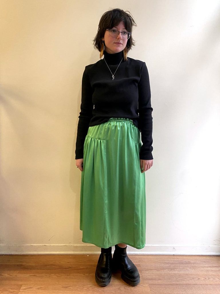 Fortiv Calyx Skirt (Green) - Victoire BoutiqueFortivSkirts Ottawa Boutique Shopping Clothing