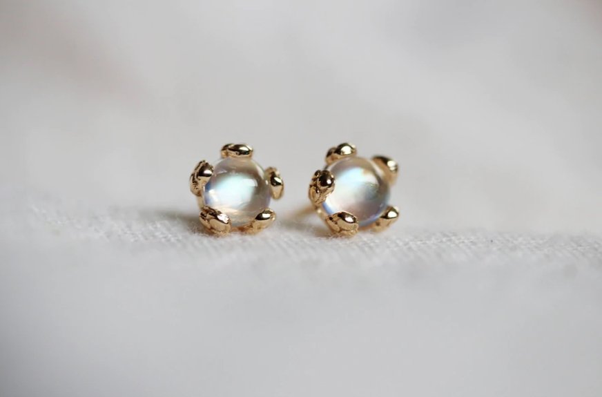 Little Gold Tiny Flower Studs (Moonstone) - Victoire BoutiqueLittle GoldEarrings Ottawa Boutique Shopping Clothing