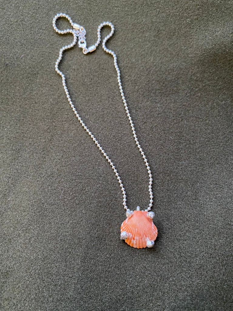 Atelier Melrai She Sells Seashells Necklace - Victoire BoutiqueAtelier MelraiNecklaces Ottawa Boutique Shopping Clothing