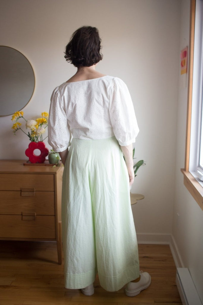 Birds of North America Esmerillon Top (White) - Victoire BoutiqueBirds of North AmericaTops Ottawa Boutique Shopping Clothing