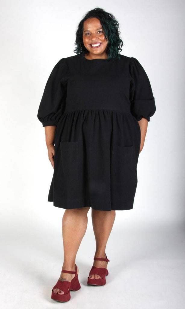 Birds of North America Flowerpiercer Dress (Black) - Victoire BoutiqueBirds of North AmericaDresses Ottawa Boutique Shopping Clothing