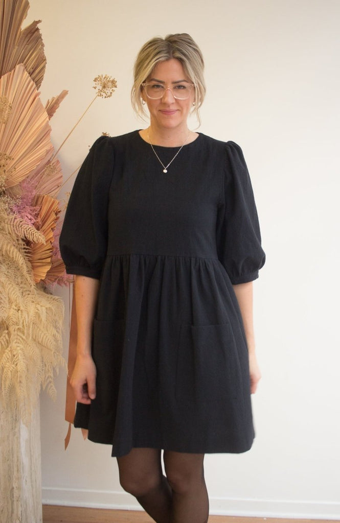 Birds of North America Flowerpiercer Dress (Black) - Victoire BoutiqueBirds of North AmericaDresses Ottawa Boutique Shopping Clothing