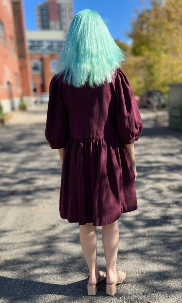 Birds of North America Flowerpiercer Dress (Burgundy) - Victoire BoutiqueBirds of North AmericaDresses Ottawa Boutique Shopping Clothing