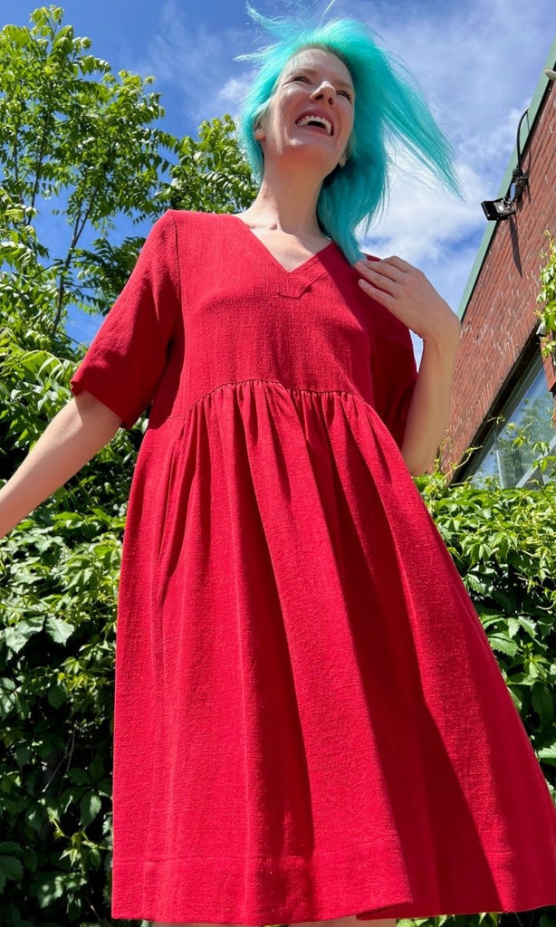 Birds of North America Kiskadee Dress (Red) - Victoire BoutiqueBirds of North AmericaDresses Ottawa Boutique Shopping Clothing