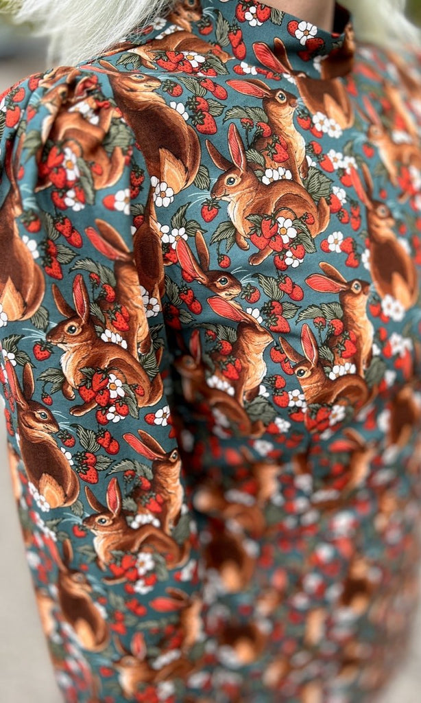 Birds of North America Nyctale Dress (Hare Berry) - Victoire BoutiqueBirds of North AmericaDresses Ottawa Boutique Shopping Clothing