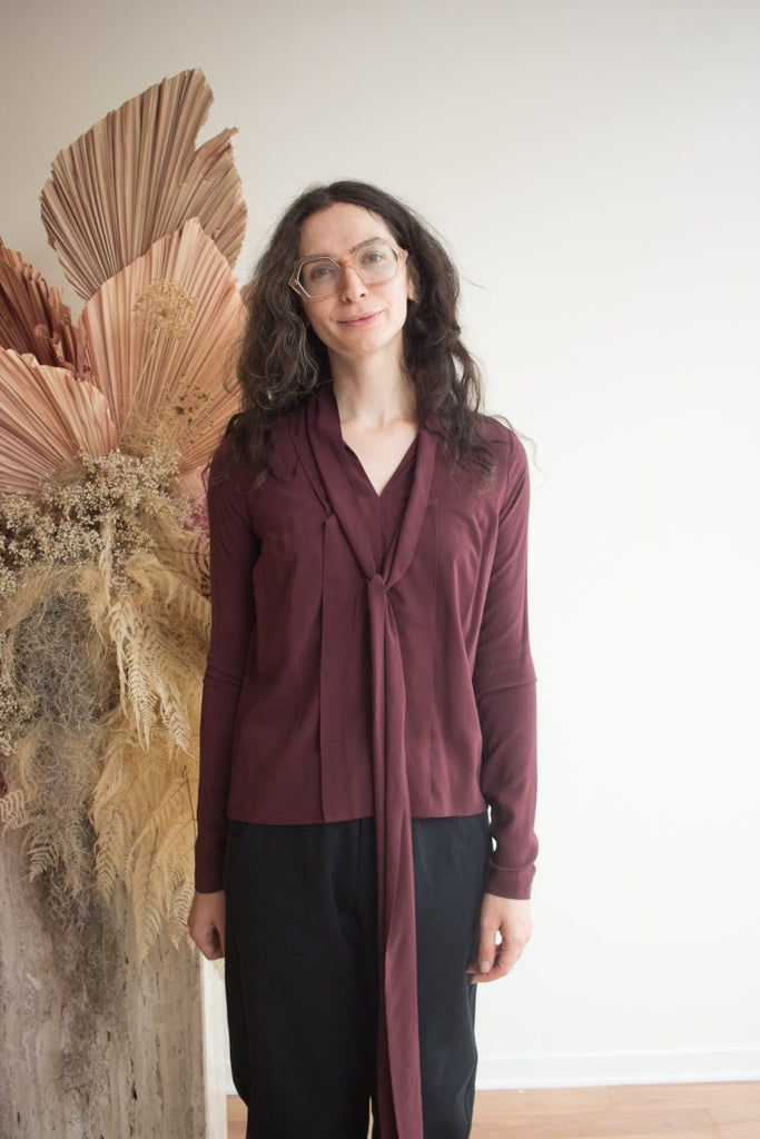 Bodybag Ascot Shirt - Burgundy or Black (In - Store) - Victoire BoutiqueBodybagShirts & Tops Ottawa Boutique Shopping Clothing