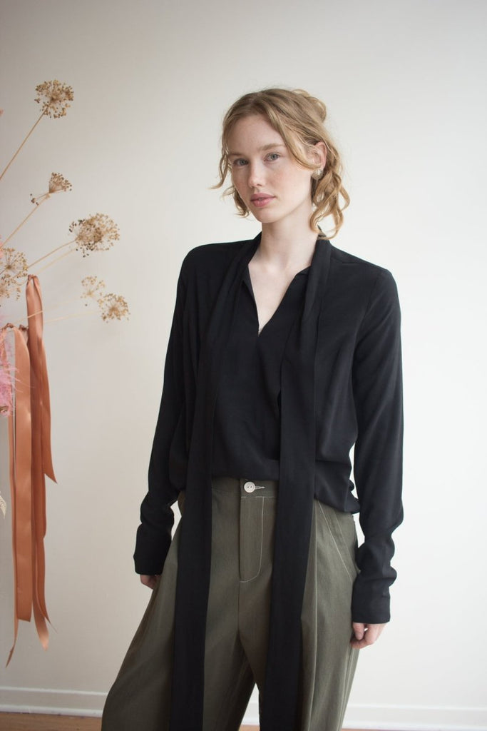 Bodybag Ascot Shirt - Burgundy or Black (In - Store) - Victoire BoutiqueBodybagShirts & Tops Ottawa Boutique Shopping Clothing