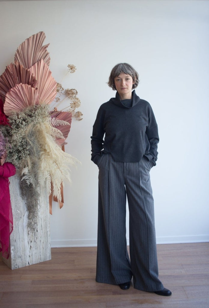 Bodybag Balmoral Sweater - Charcoal or Sand (Online Exclusive) - Victoire BoutiqueBodybagSweater Ottawa Boutique Shopping Clothing