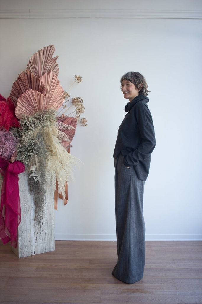 Bodybag Balmoral Sweater - Charcoal or Sand (Online Exclusive) - Victoire BoutiqueBodybagSweater Ottawa Boutique Shopping Clothing