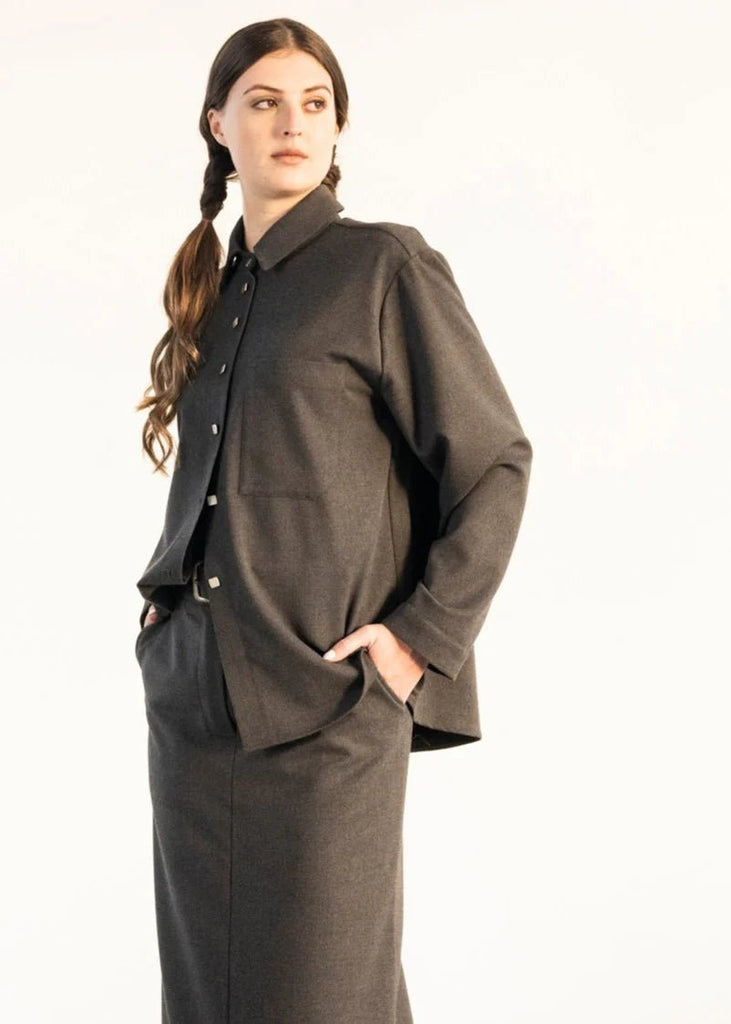 Bodybag Douglas Shirt (Brown or Charcoal) - Victoire BoutiqueBodybagTops Ottawa Boutique Shopping Clothing