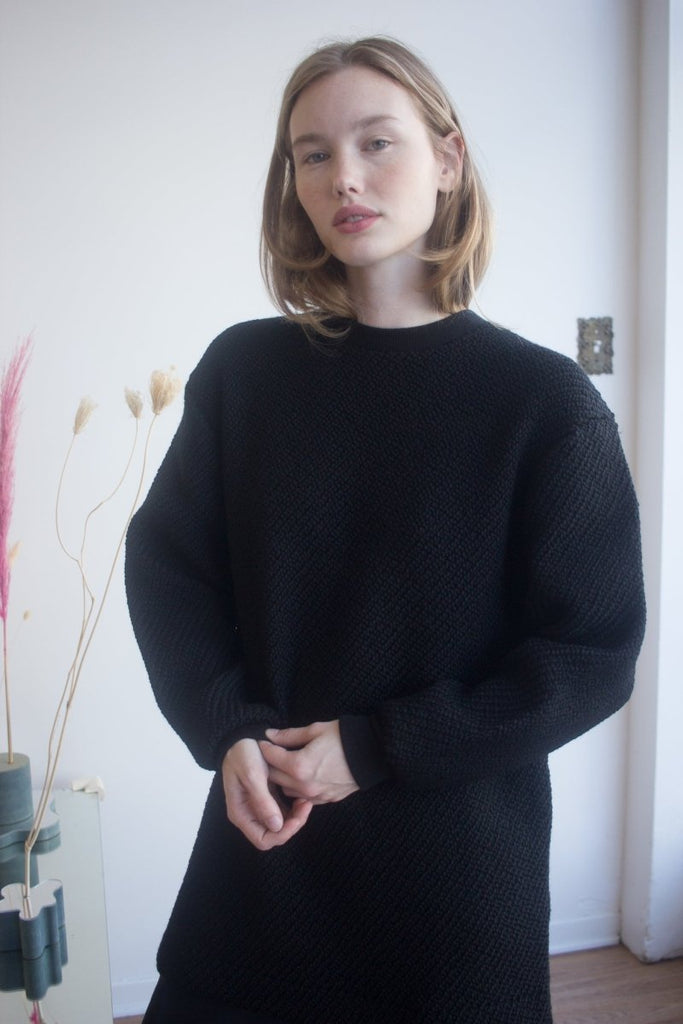 Bodybag Highland Crewneck - Sand or Black (In - Store) - Victoire BoutiqueBodybagknits Ottawa Boutique Shopping Clothing