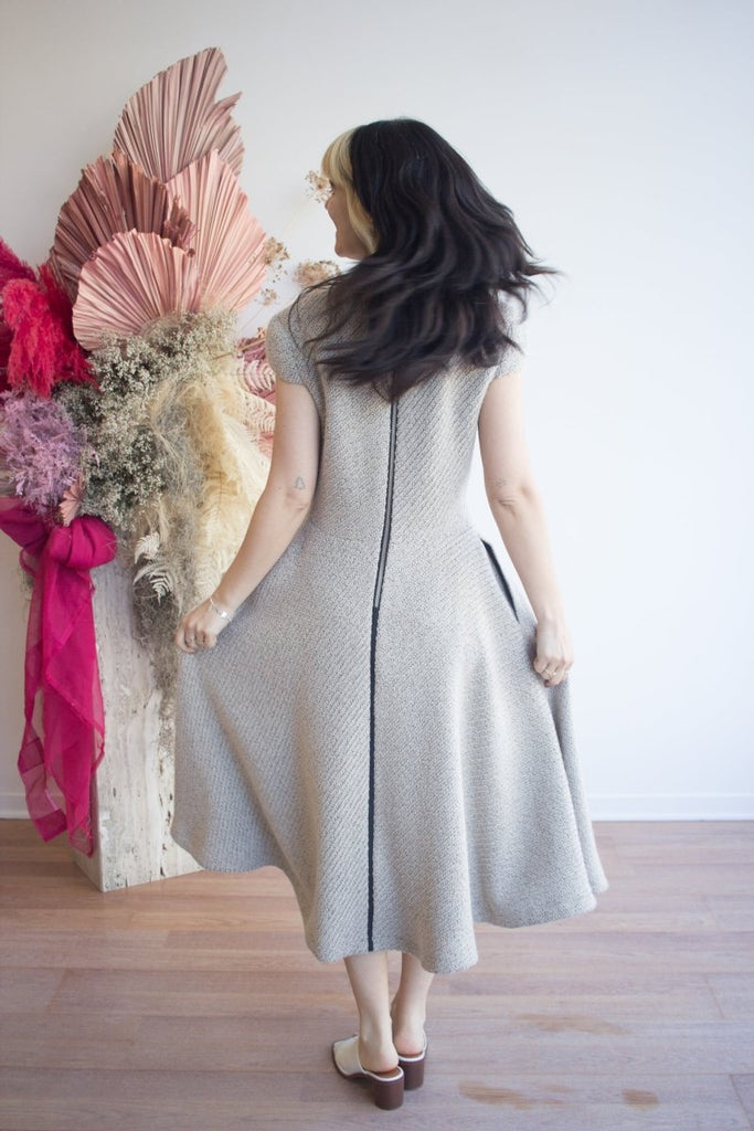 Bodybag Highland Dress - Sand or Black (Online Exclusive) - Victoire BoutiqueBodybagDresses Ottawa Boutique Shopping Clothing