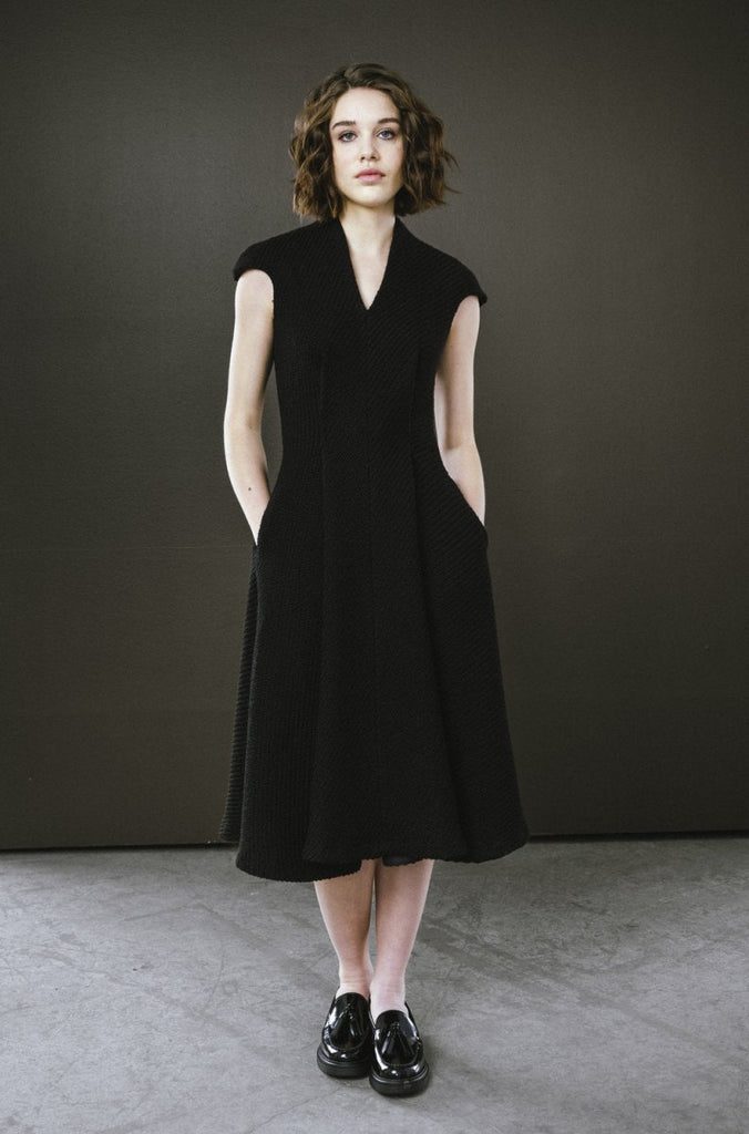 Bodybag Highland Dress - Sand or Black (Online Exclusive) - Victoire BoutiqueBodybagDresses Ottawa Boutique Shopping Clothing