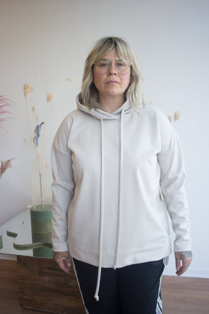 Bodybag Skye Hoodie - Sand or Charcoal (In - Store) - Victoire BoutiqueBodybagTops Ottawa Boutique Shopping Clothing
