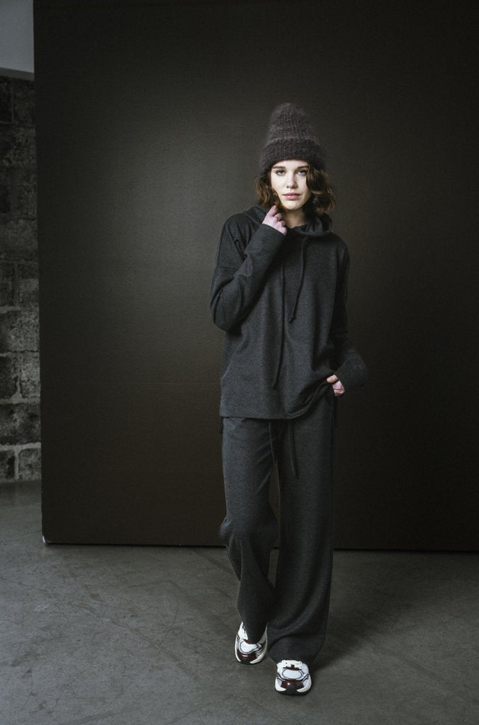 Bodybag Skye Hoodie - Sand or Charcoal (In - Store) - Victoire BoutiqueBodybagTops Ottawa Boutique Shopping Clothing