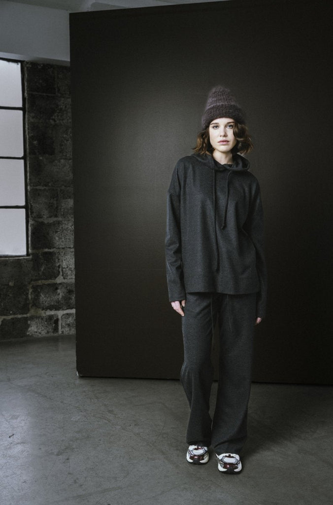 Bodybag Skye Pants (Charcoal or Sand) - Victoire BoutiqueBodybagPants Ottawa Boutique Shopping Clothing