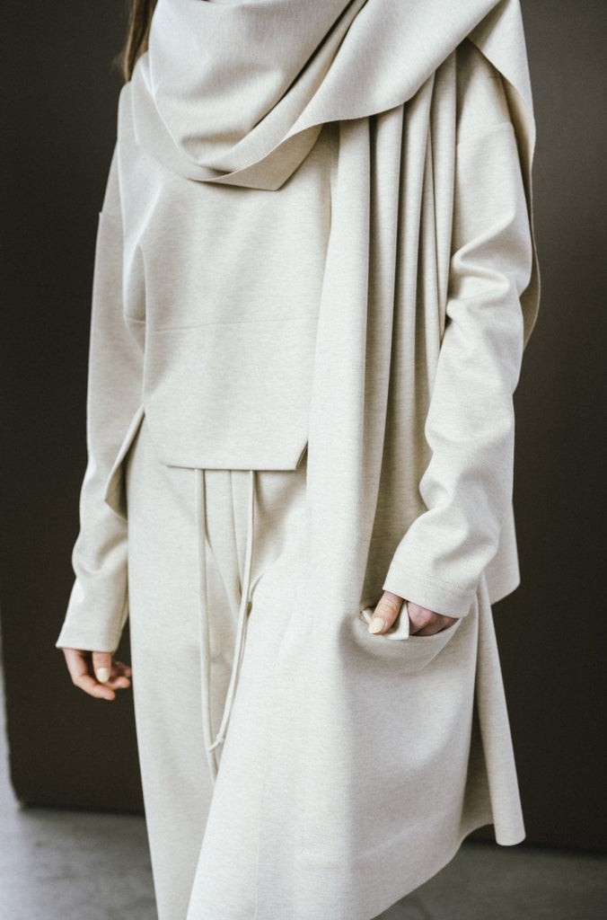 Bodybag Skye Pocketed Scarf (Charcoal or Sand) - Victoire BoutiqueBodybagWinter Accessories Ottawa Boutique Shopping Clothing