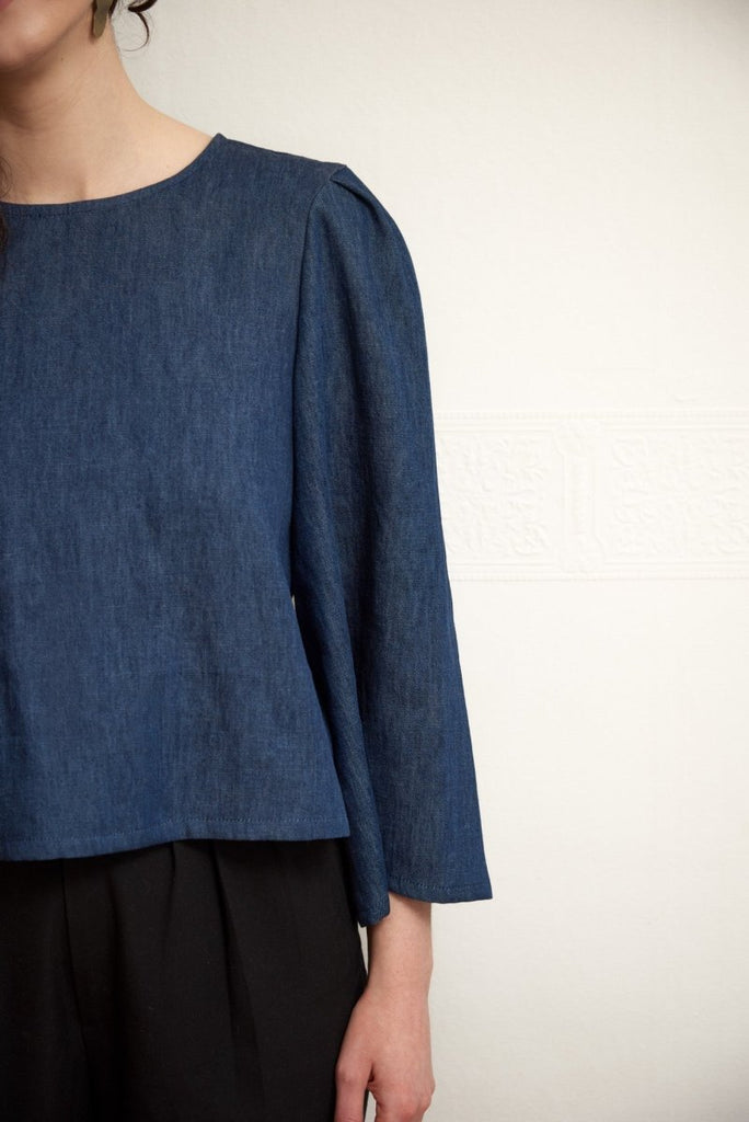 Central Standard Bell Sleeve Top (Denim) - Victoire BoutiqueCentral StandardDresses Ottawa Boutique Shopping Clothing