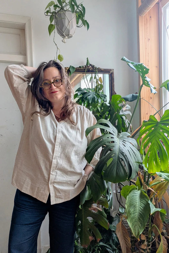 Connally Goods Margot V Neck Shirt (Cream Stripe) - Victoire BoutiqueConnally GoodsShirts & Tops Ottawa Boutique Shopping Clothing