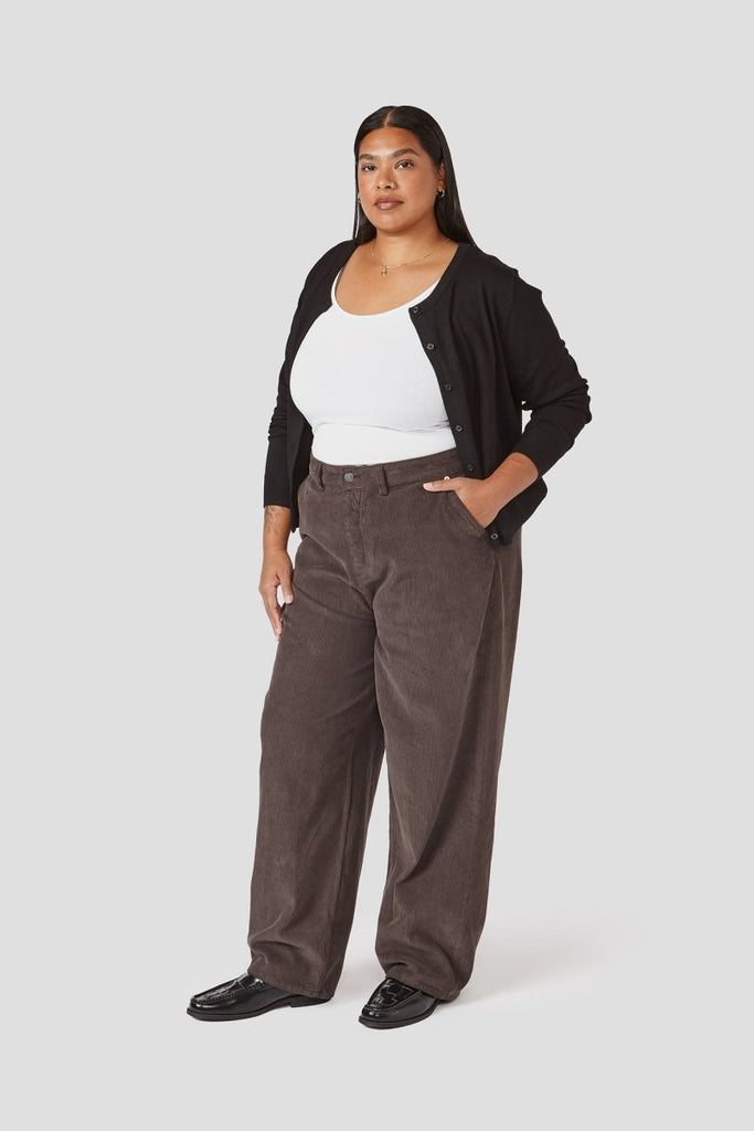 Decade Studio Emi Pants - Fern or Truffle (Online Exclusive) - Victoire BoutiqueDecadeBottoms Ottawa Boutique Shopping Clothing