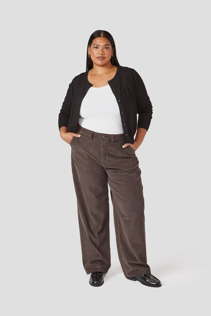Decade Studio Emi Pants - Fern or Truffle (Online Exclusive) - Victoire BoutiqueDecadeBottoms Ottawa Boutique Shopping Clothing