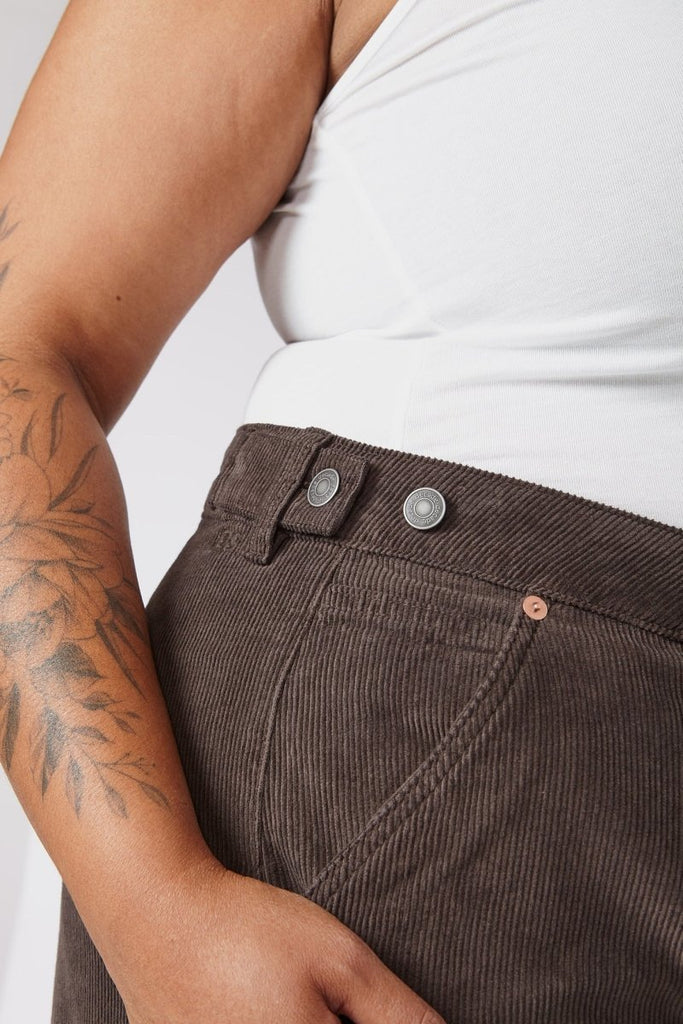 Decade Studio Emi Pants - Fern or Truffle (Online Exclusive) - Victoire BoutiqueDecadeBottoms Ottawa Boutique Shopping Clothing