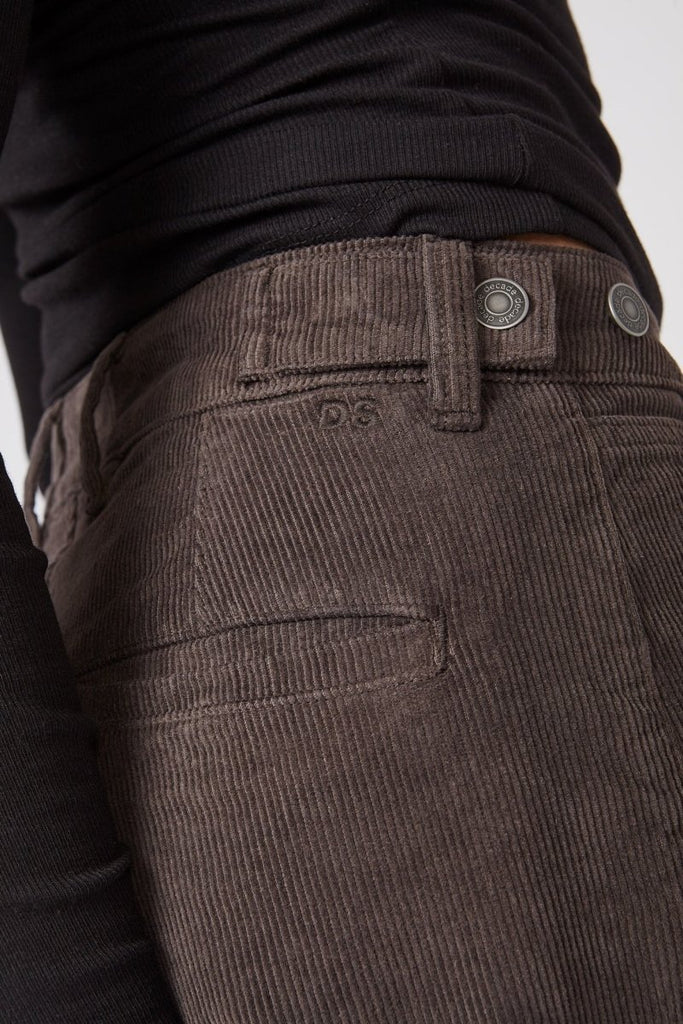 Decade Studio Emi Pants - Fern or Truffle (Online Exclusive) - Victoire BoutiqueDecadeBottoms Ottawa Boutique Shopping Clothing