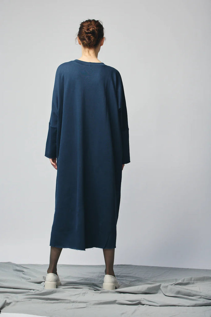 Devlyn van Loon Pullover Sweatshirt Dress (Navy) - Victoire BoutiqueDevlyn Van LoonDresses Ottawa Boutique Shopping Clothing