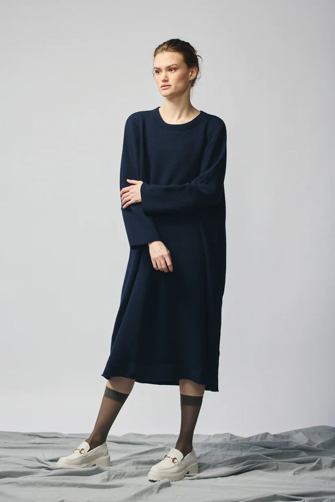 Devlyn van Loon Pullover Sweatshirt Dress (Navy Wool) - Victoire BoutiqueDevlyn Van LoonDresses Ottawa Boutique Shopping Clothing