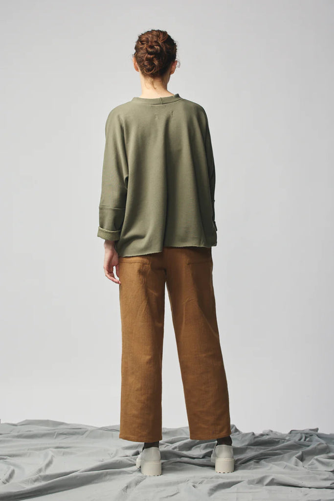 Devlyn van Loon Pullover Sweatshirt (Olive) - Victoire BoutiqueDevlyn Van LoonSweater Ottawa Boutique Shopping Clothing