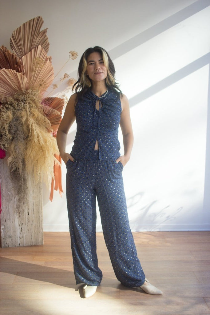 DorsaLi Plumdesir Top (Navy) - Victoire BoutiqueDorsaLiShirts & Tops Ottawa Boutique Shopping Clothing