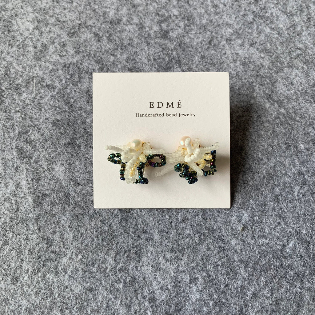 Edmé Beads Sleeping Pearl Earrings - Victoire BoutiqueEdmé Beadsearrings Ottawa Boutique Shopping Clothing