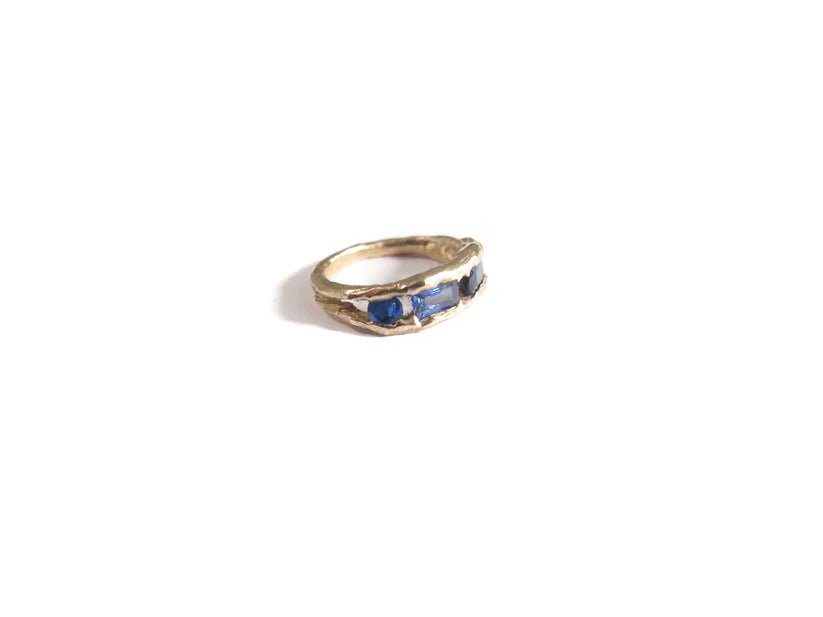Elaine Ho 14K Gold Ring (Four Sapphires) - Victoire BoutiqueElaine HoRings Ottawa Boutique Shopping Clothing