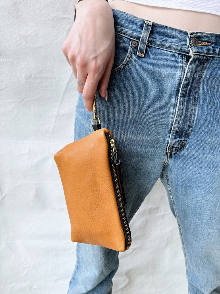 Eleven Thirty Hanna Mini Clutch (Straw) - Online exclusive - Victoire BoutiqueEleven ThirtyBags Ottawa Boutique Shopping Clothing