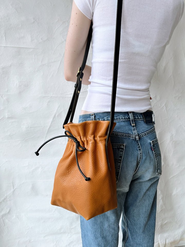 Eleven Thirty Mariel Bucket Bag (Straw) - Online Exclusive - Victoire BoutiqueEleven ThirtyBags Ottawa Boutique Shopping Clothing