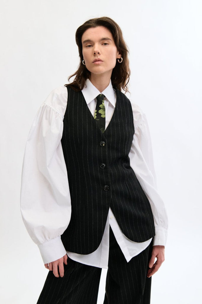 Eliza Faulkner Juliette Vest - Black Pinstripe (Online Exclusive) - Victoire BoutiqueEliza FaulknerOuterwear Ottawa Boutique Shopping Clothing