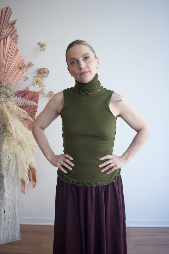 Eliza Faulkner Loulou Top - Dark Green (Online Exclusive) - Victoire BoutiqueEliza FaulknerTops Ottawa Boutique Shopping Clothing