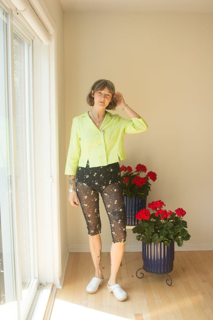 Eliza Faulkner Marcie Mesh Capri Legging (Floral) - Victoire BoutiqueEliza FaulknerBottoms Ottawa Boutique Shopping Clothing