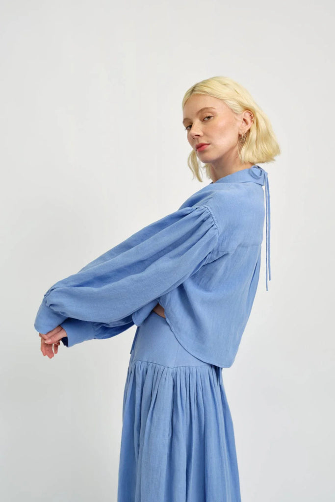 Eliza Faulkner Tabitha Shirt (Blue Linen) - Victoire BoutiqueEliza FaulknerShirts & Tops Ottawa Boutique Shopping Clothing