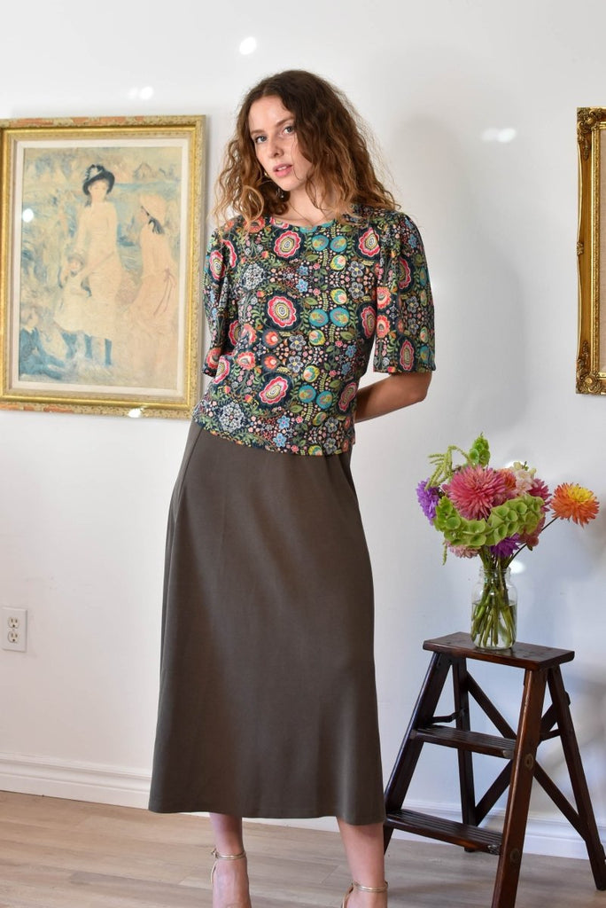 Eve Gravel Joan Skirt - Khaki (In - Store) - Victoire BoutiqueEve GravelSkirts Ottawa Boutique Shopping Clothing