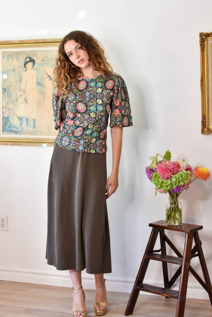 Eve Gravel Joan Skirt - Khaki (In - Store) - Victoire BoutiqueEve GravelSkirts Ottawa Boutique Shopping Clothing