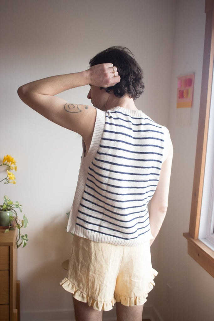 Eve Gravel Poppy Knit Top - Cream & Navy (In - Store) - Victoire BoutiqueEve Gravelknits Ottawa Boutique Shopping Clothing