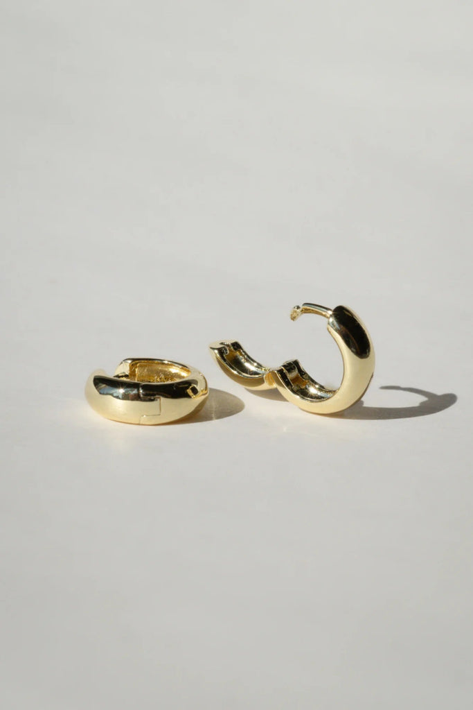 Foe & Dear Bubble Hoop (Gold) - Victoire BoutiqueFoe & DearEarrings Ottawa Boutique Shopping Clothing