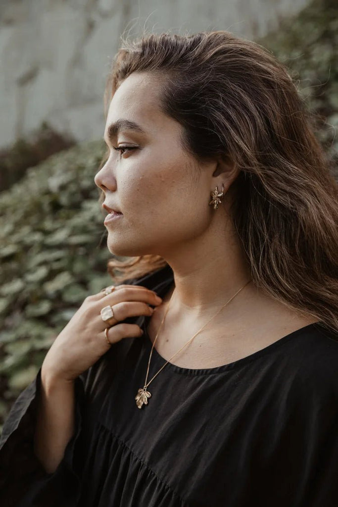 Hawkly Fauna Necklace (Bronze or Silver) - Victoire BoutiqueHawklyNecklace Ottawa Boutique Shopping Clothing