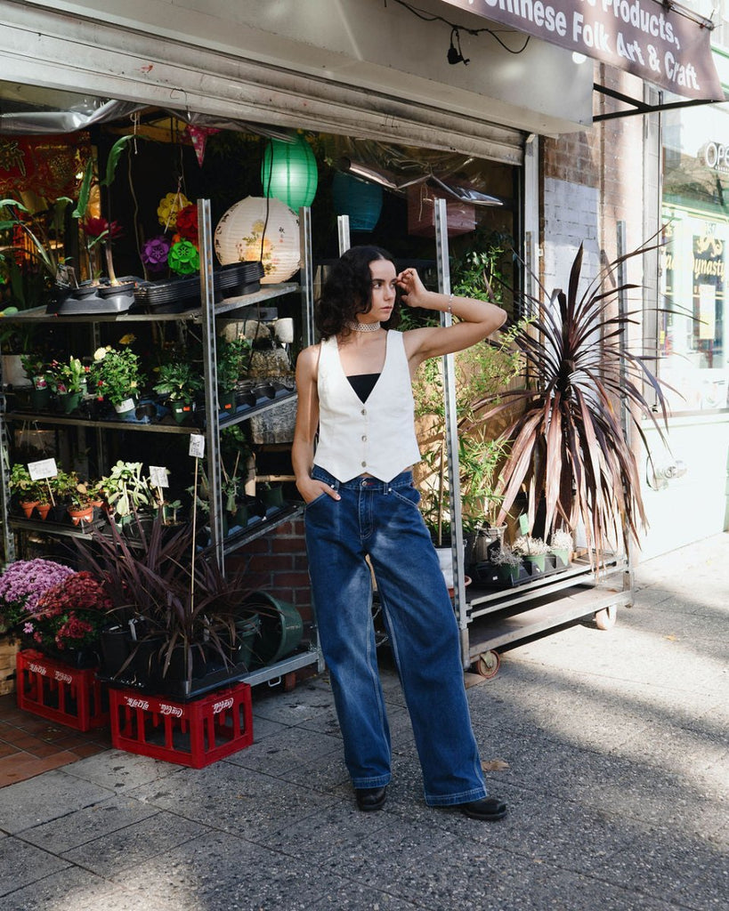 Hijulez Mini George Cord Vest (Off - White) - Victoire Boutiquehijulezvest Ottawa Boutique Shopping Clothing